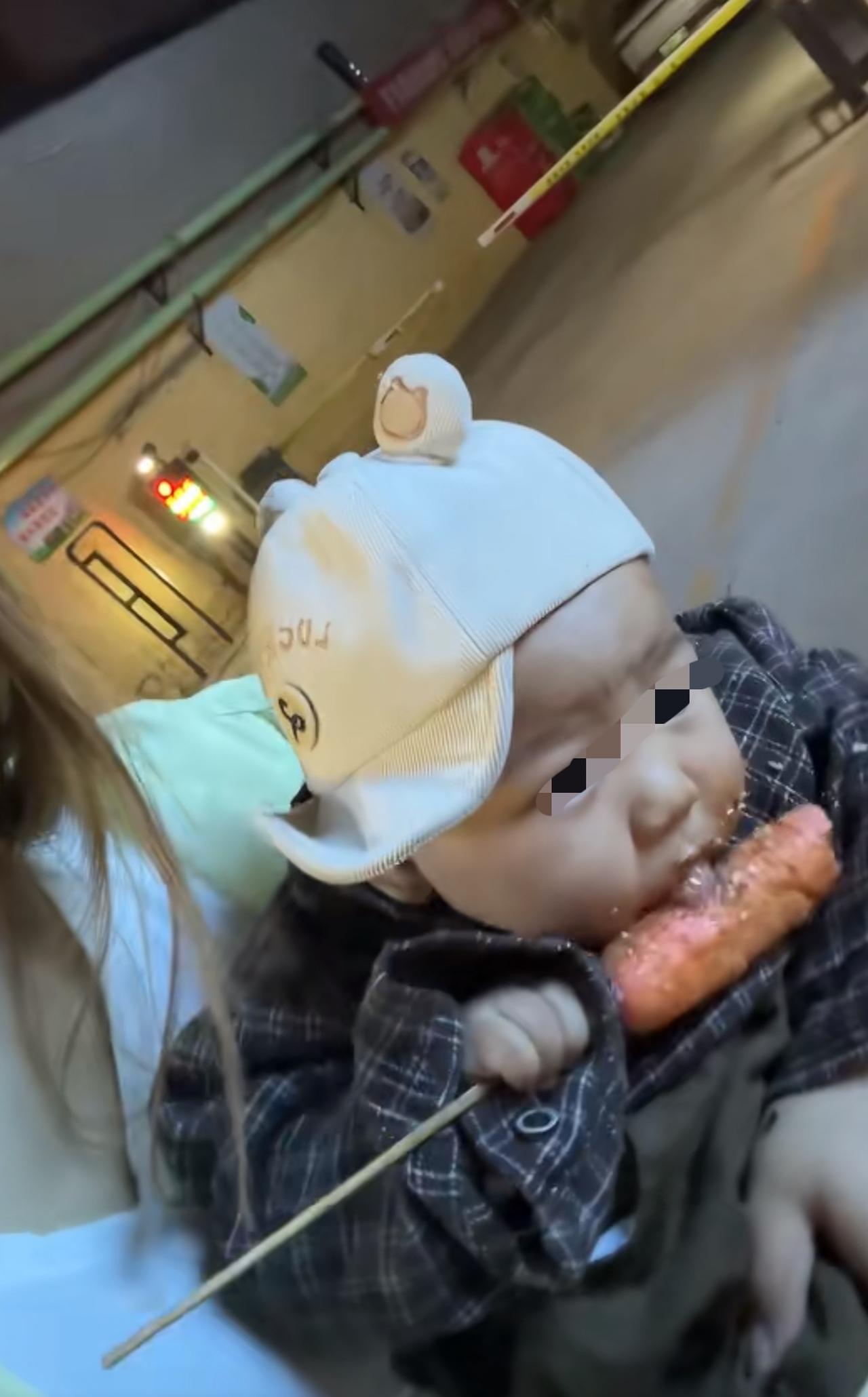 做唐筛了吗？我说的是大人。
给几个月的孩子吃炸淀粉肠，还光荣的发视频，昨天我吃了