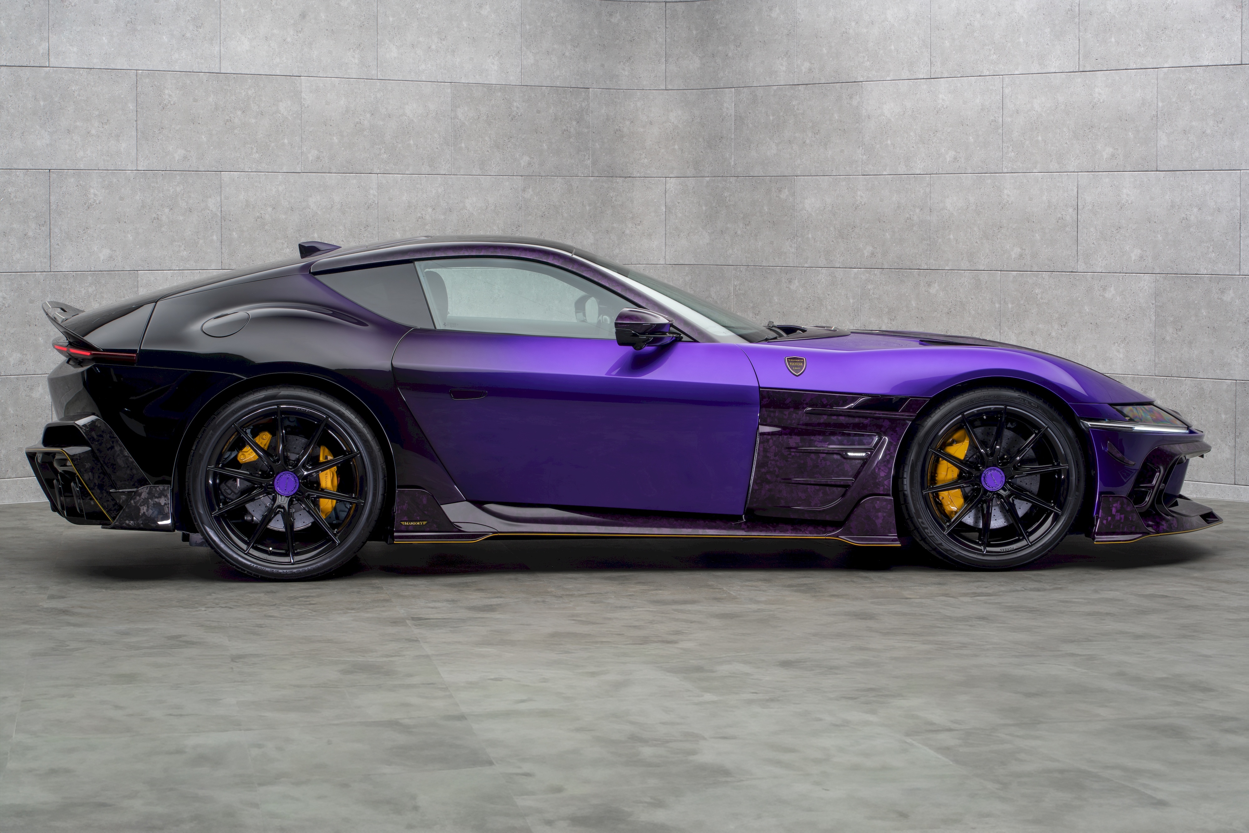 Mansory Equestre （Ferrari 12Cilindri）法拉利