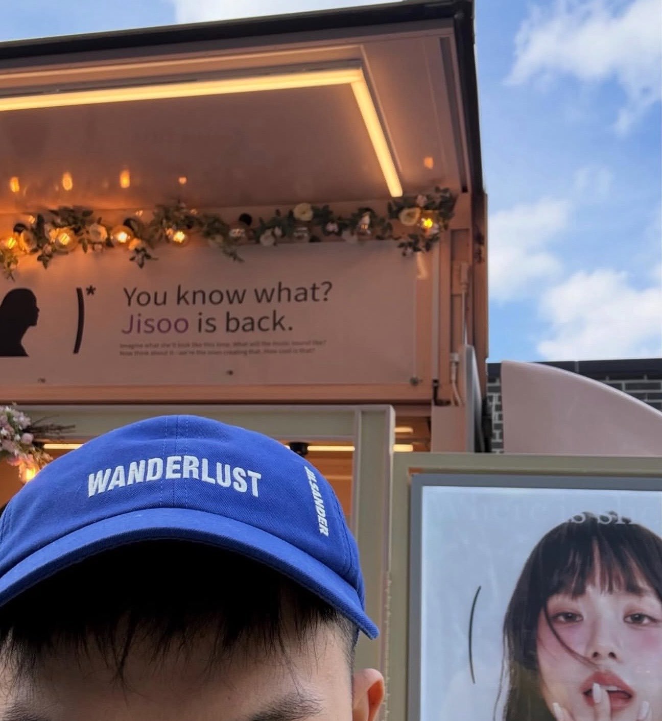 You know what？Jisoo is back.似乎是智秀拍摄个人新专M