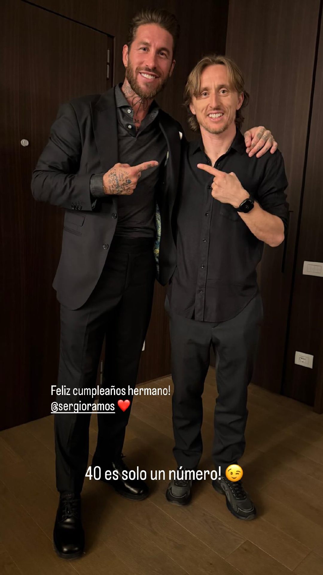 莫德里奇IG：生日快乐，兄弟！❤️40岁只是个数字！😉拉莫斯生日快乐halam