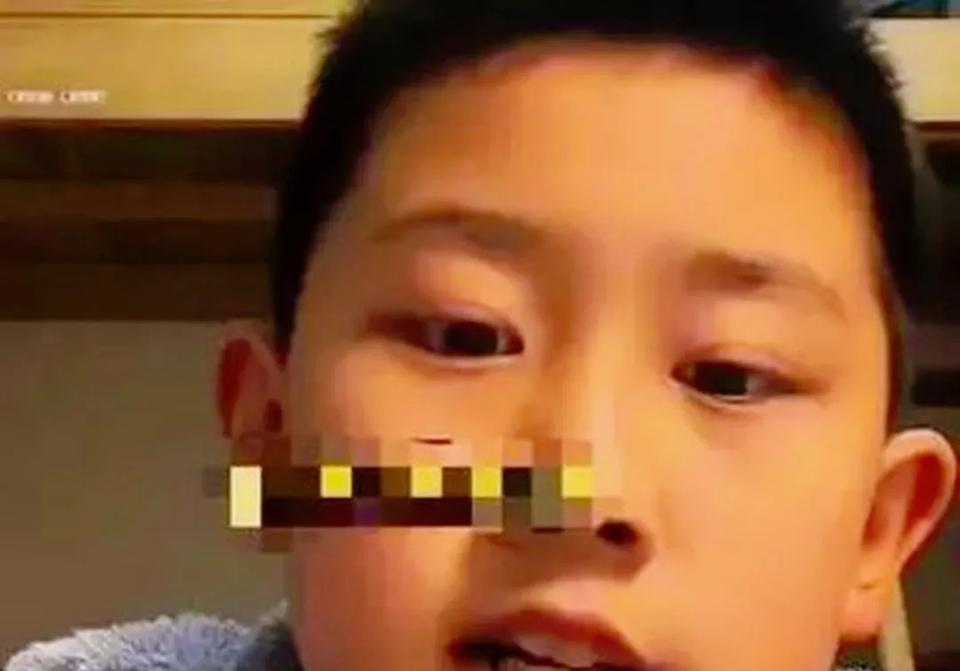9岁娃哭诉妈妈37岁失业之殇，中年女性职场困境何时休？

最近，网络上被一段令人