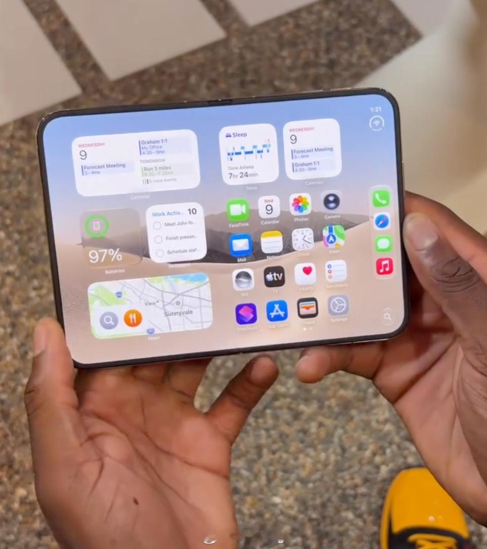 iPhoneDuo 折痕以现在我获得到的折痕信息就是：手能摸到，亮屏几乎看到不，