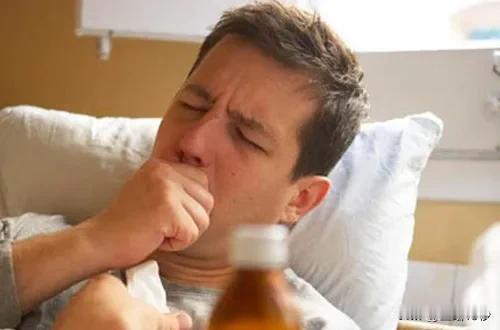 感冒咳嗽怎么办？送你7个管用的中成药

在日常生活中，感冒咳嗽是常见的小病，但如