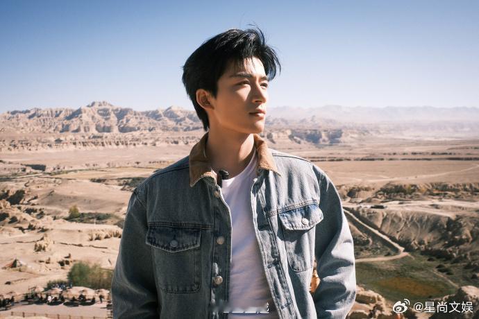 #王星越爬山plog##王星越下次争取爬到顶#爬山虽未登顶，王星越却收获了勇气。