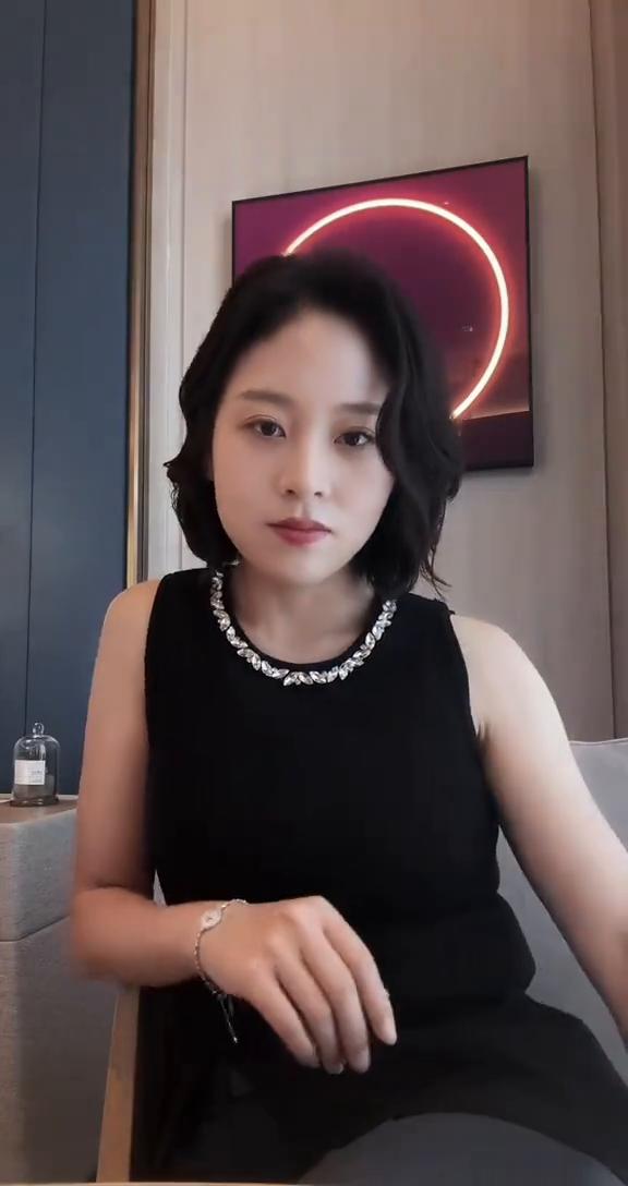 能让你着迷的从来都是感觉。