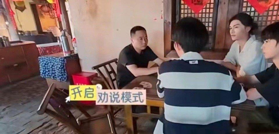 我被队友带飞就黄家源这样季度考核要写个人总结，我正愁眉不展。好在曾文渊帮我梳理项
