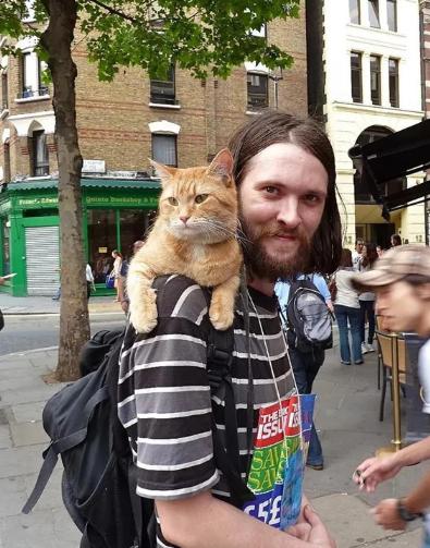 2007年初春的一天，伦敦的一个流浪汉在一家饭馆点了一份最便宜的快餐。可当他掏出