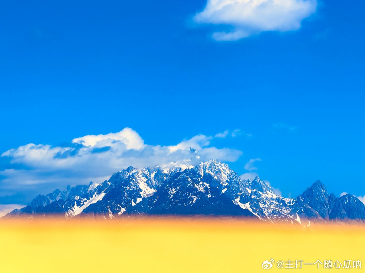 黄俊捷分享云南风景大片，摄影师啊！美好的东西分享欲就是爆棚！ 