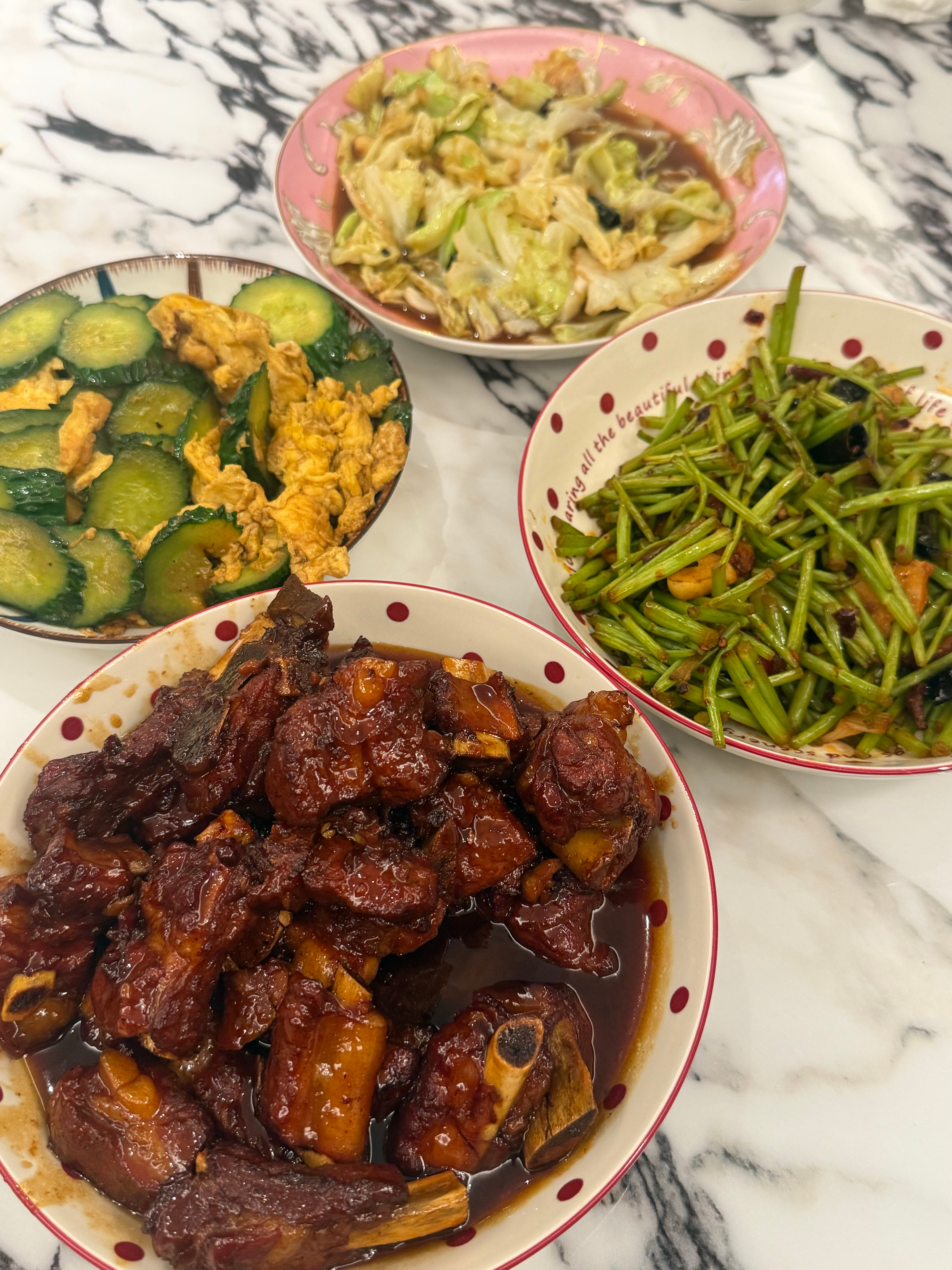 轻轻松松4个菜我可太优秀了～ 