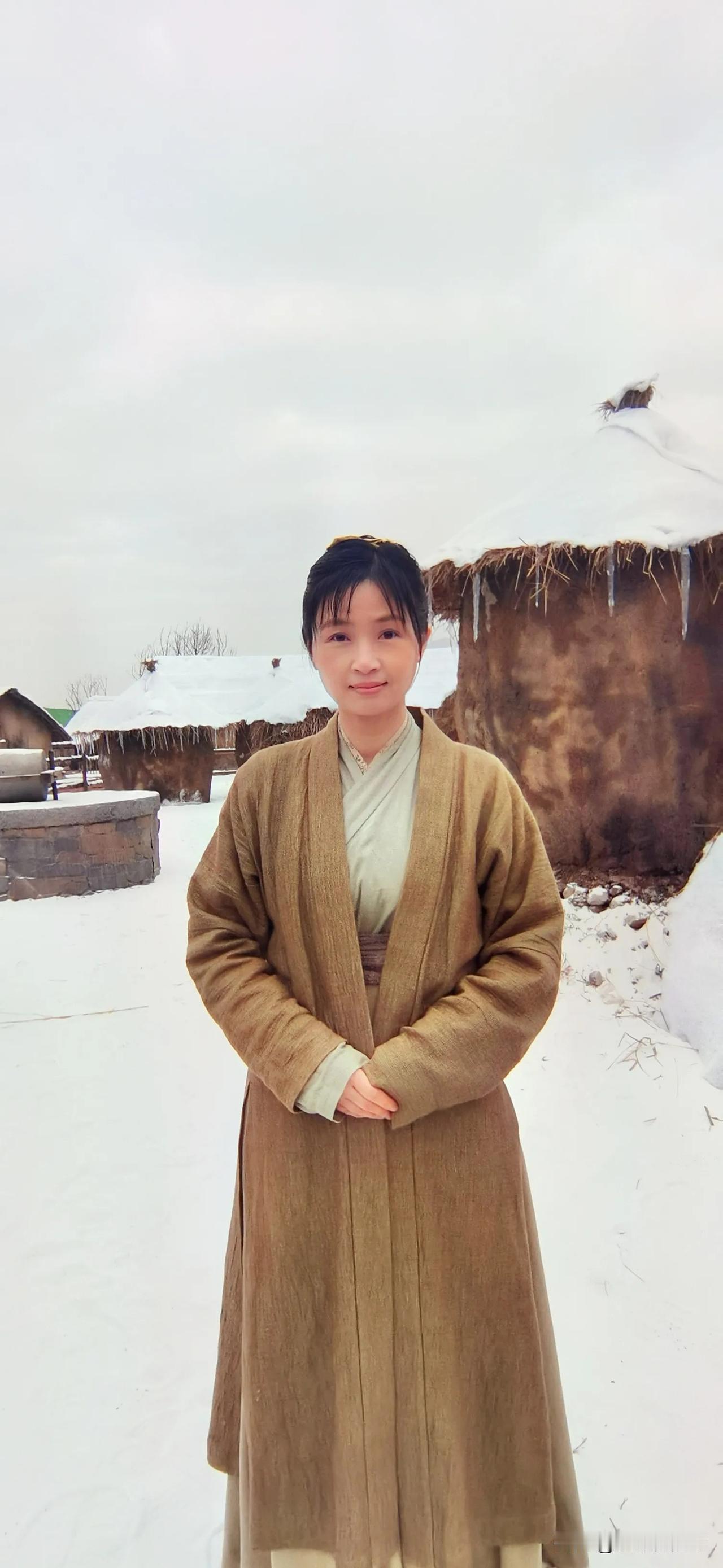 前段时间《临江仙》热播，可惜这个组没去过，于正的剧前景选人。去了《七夜雪》三四次