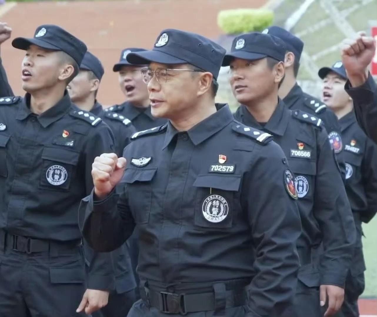 胖谭彦是段奕宏的饭张力发力了瘦谭彦是段奕宏的性张力发力了考段∶终于都不用压抑了[