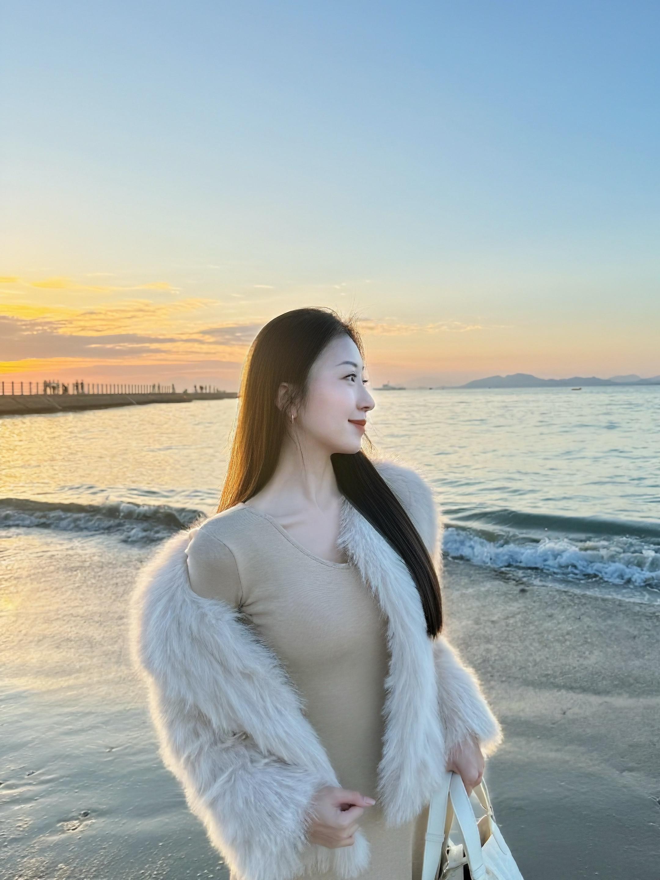 海边拍照 温柔风 阳光是最好的滤镜 温柔穿搭 一起看海