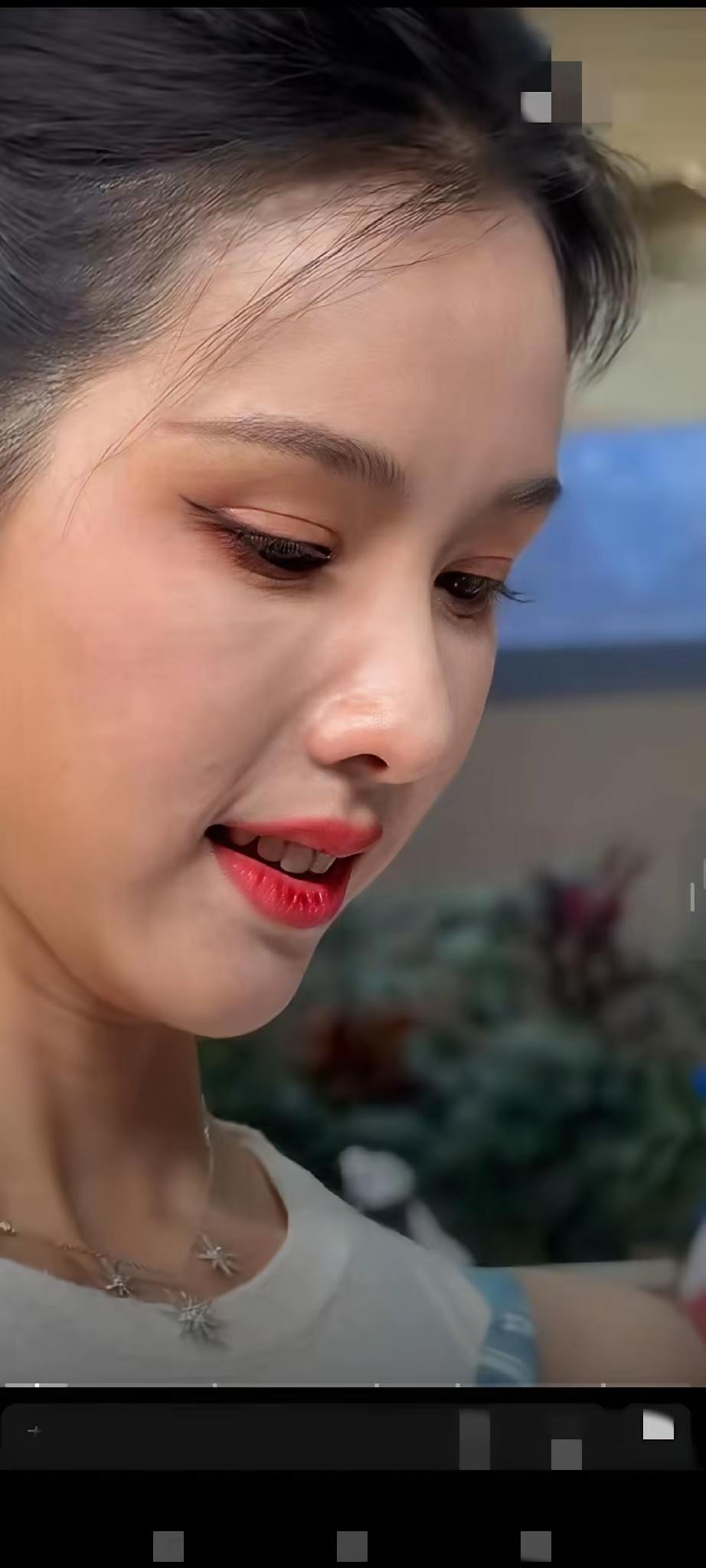 扛住怼脸拍都是大美人