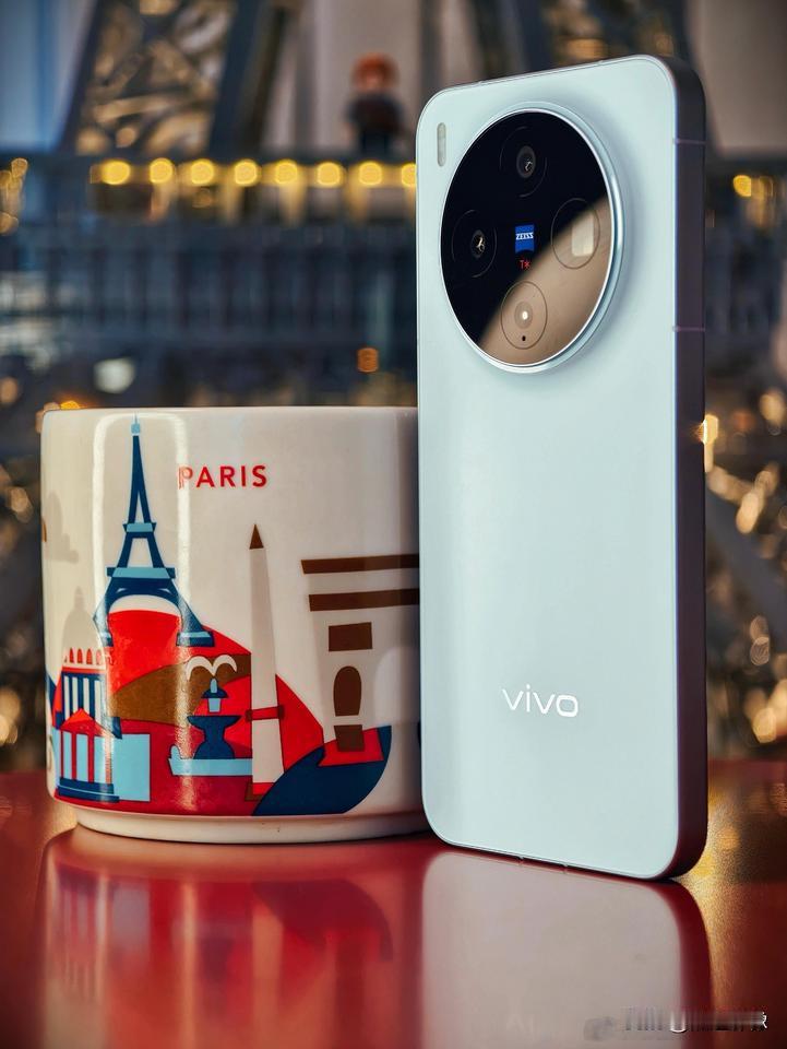 vivoX500新机越做越退步？对比X300之后心里五味杂陈

作为vivo的老