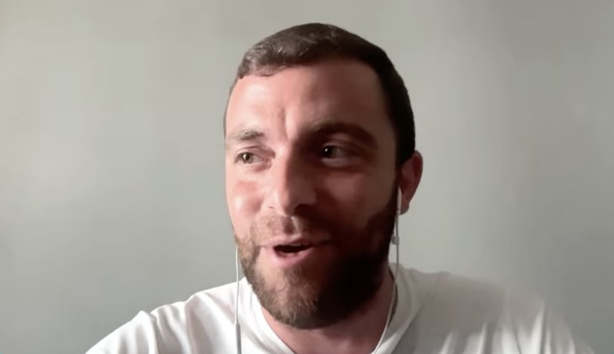 马德里竞技的推文？ 罗马诺： 这事儿挺搞笑的，因为我觉得很多记者都在聊同一个话题