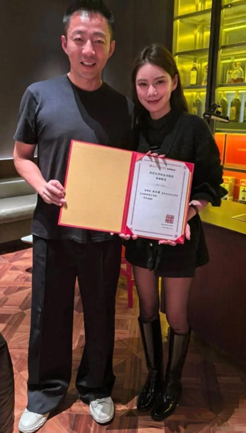 汪小菲如果不和大s离婚，也没有今天，不知道要倒霉啥样子了？
 
汪总离开了大曲线