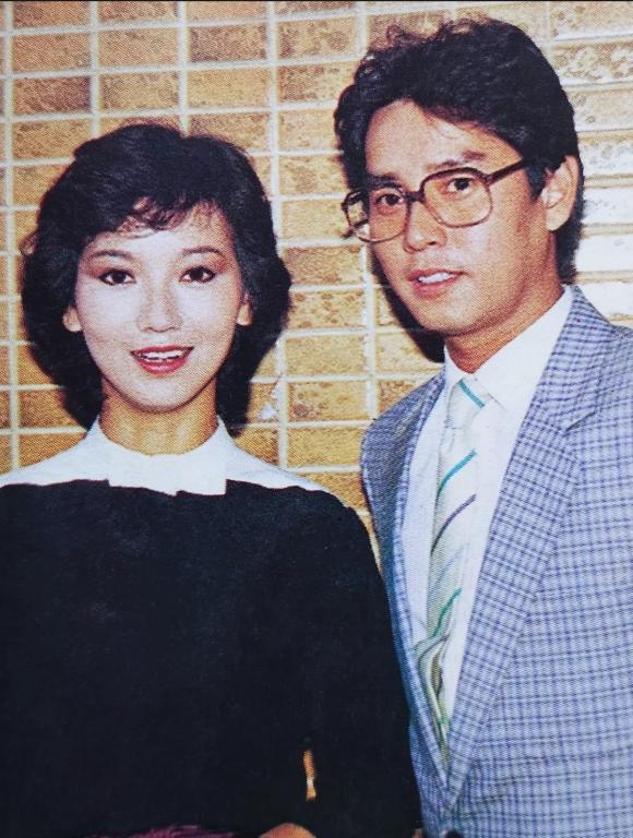 娱乐圈的明星可以有私生子，而企业家养情妇，就变成了私德有亏？

谭咏麟、成龙、施
