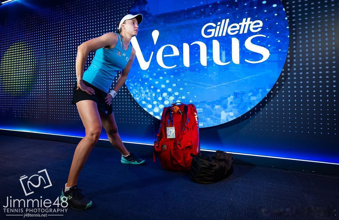 莱巴金娜北美硬地赛程：• WTA1000多伦多站 🇨🇦，8月2日至13日。首