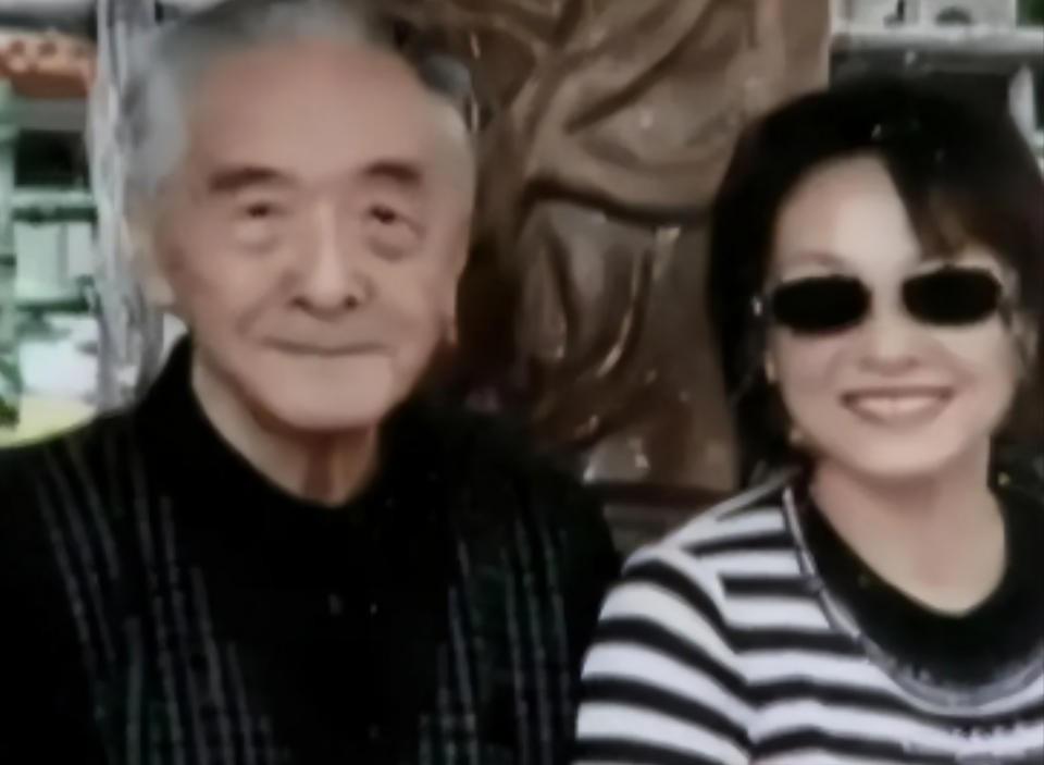 1988年，台湾老兵携妻女回家看望原配妻子，谁料原配妻子在看到他后，竟然直接打开