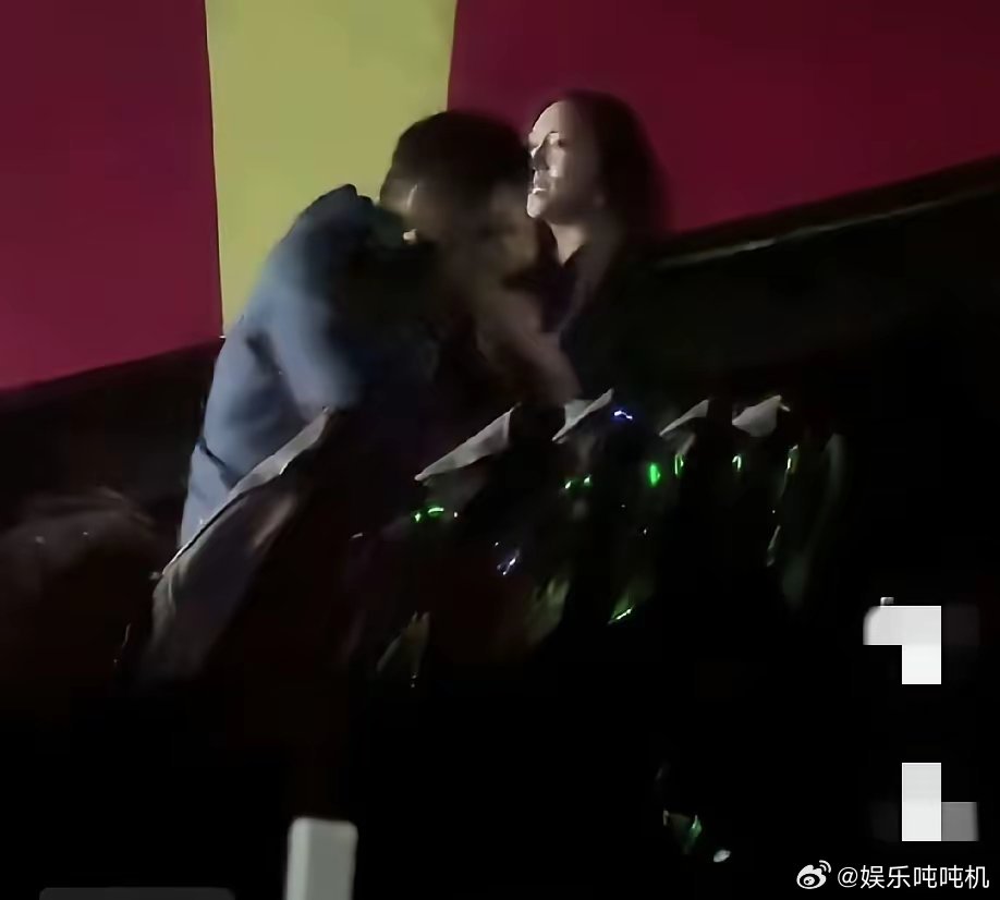 前几天上海电影院看飞驰人生3出轨的女的。估计最终受害者还是她的老公和儿子。这种情