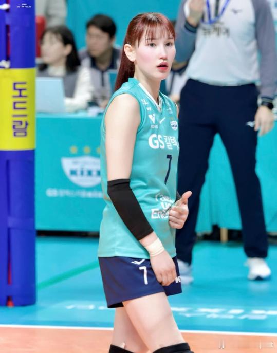 酒驾风波毁前途！韩国女排国手被国家队除名海外新鲜事 前途一片光明却因酒驾自毁前程