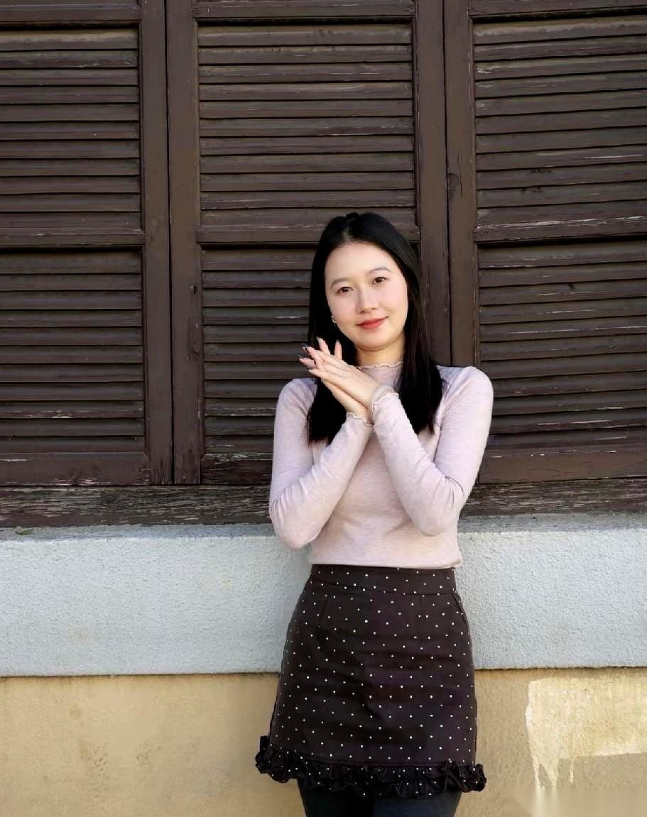 靠，这男人是来凡尔赛还是来倒苦水的？刚刷到这句，我差点没忍住翻白眼！“也没去找过