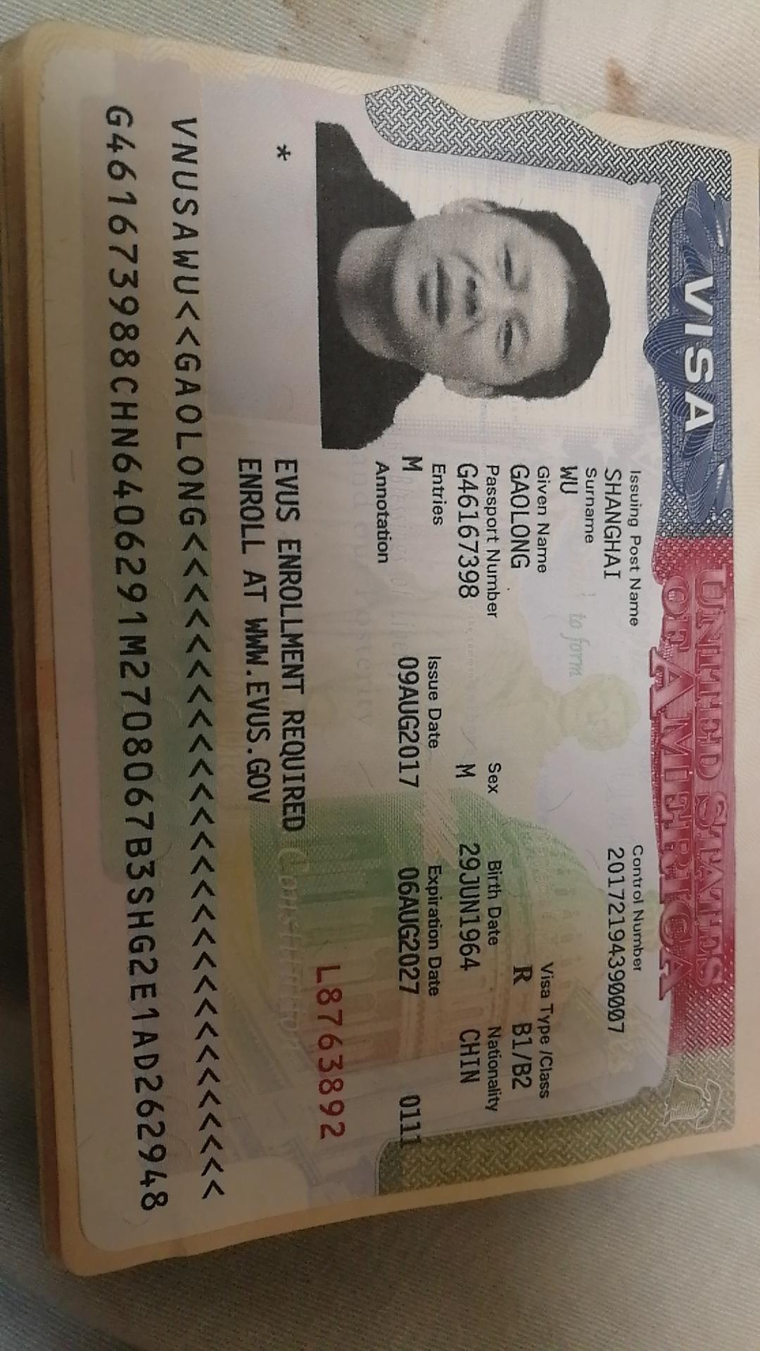 我的美国签证还有一年半就到期了。今天我就来跟大家说一说，美国签证续签怎么签？分两