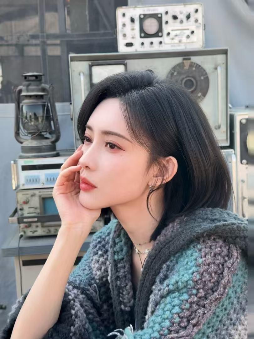 孟子义休闲时刻 孟子义小年营业随拍，在碧波群山的怀抱里迎接新春，自由恣意，天天开