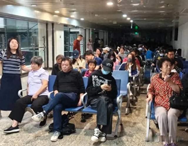 从一根竹签到医事服务费：挂号费百年演变，钱到底买的是什么？
