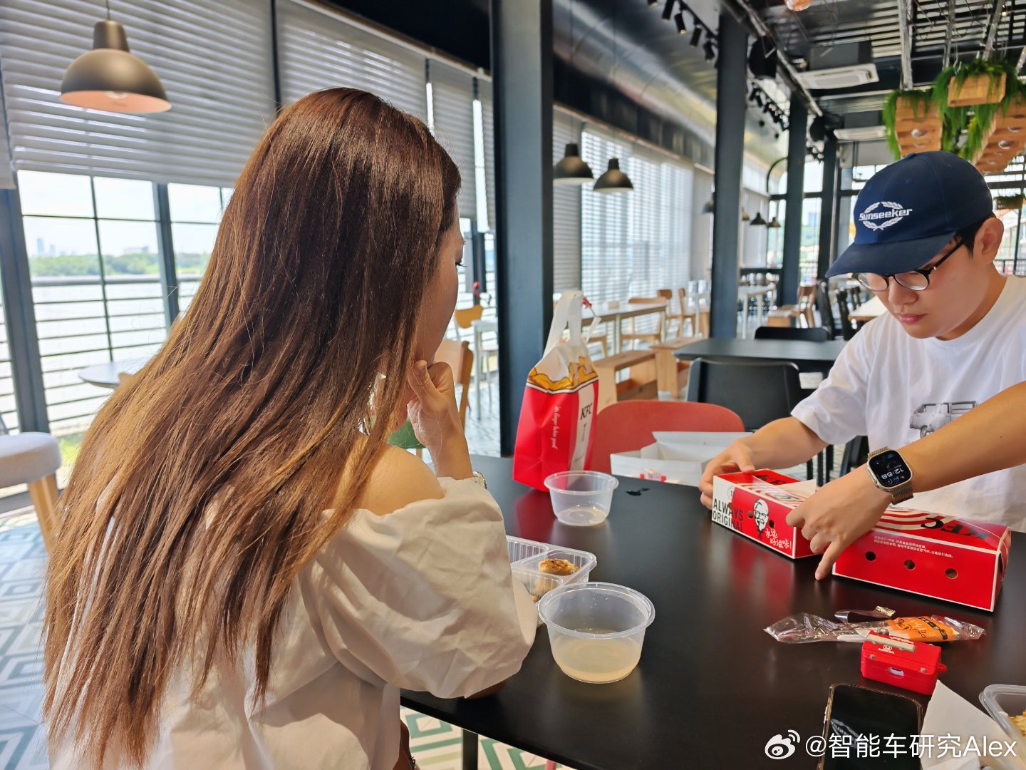 大乔流口水了，谁V我50 满足一下她
