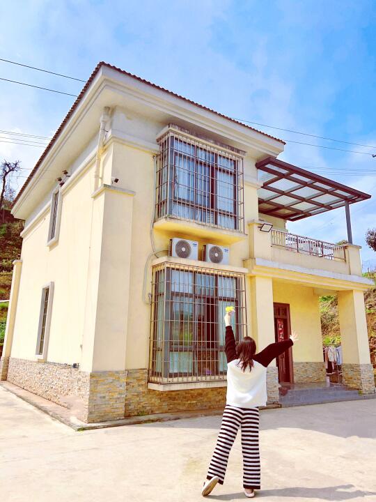 回村住进爸妈盖的小房子，才知道什么是生活…