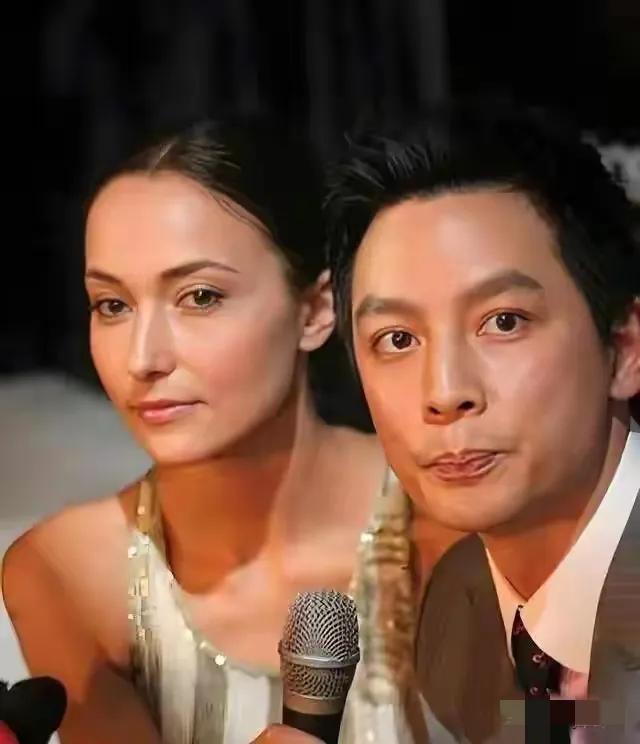 吴彦祖跟他老婆，年轻的时候都是男帅女美，年纪大了都成了长相普通的平凡人，已经没有