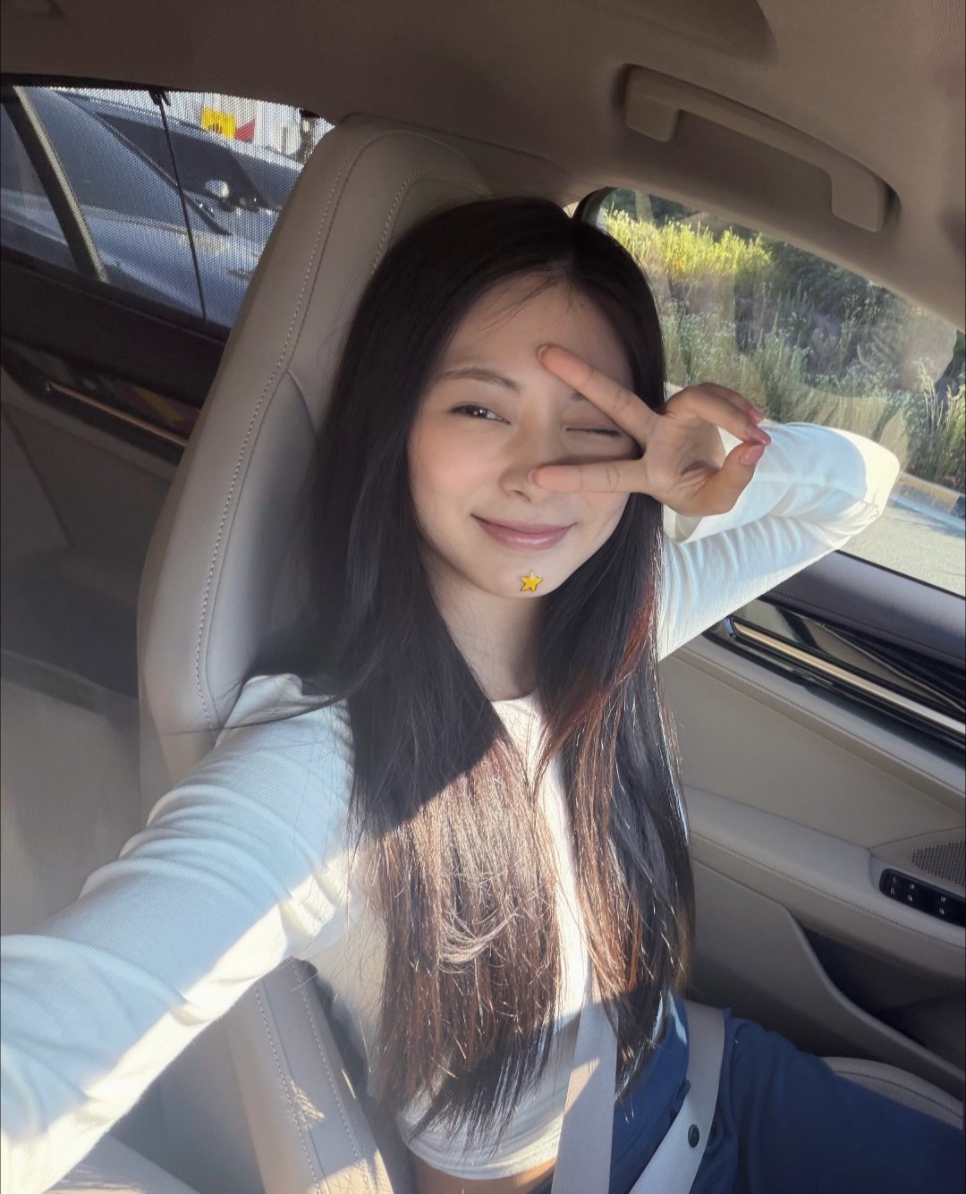 生日送了自己一辆保时捷的周子瑜，爱老己！接财运🙏！周子瑜生日给自己送了台保时捷