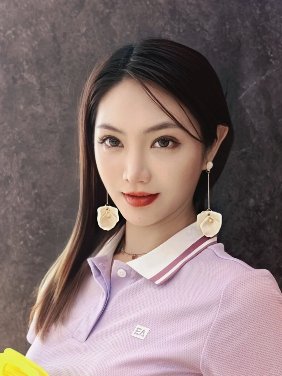 朋友说这组照片有点像ai