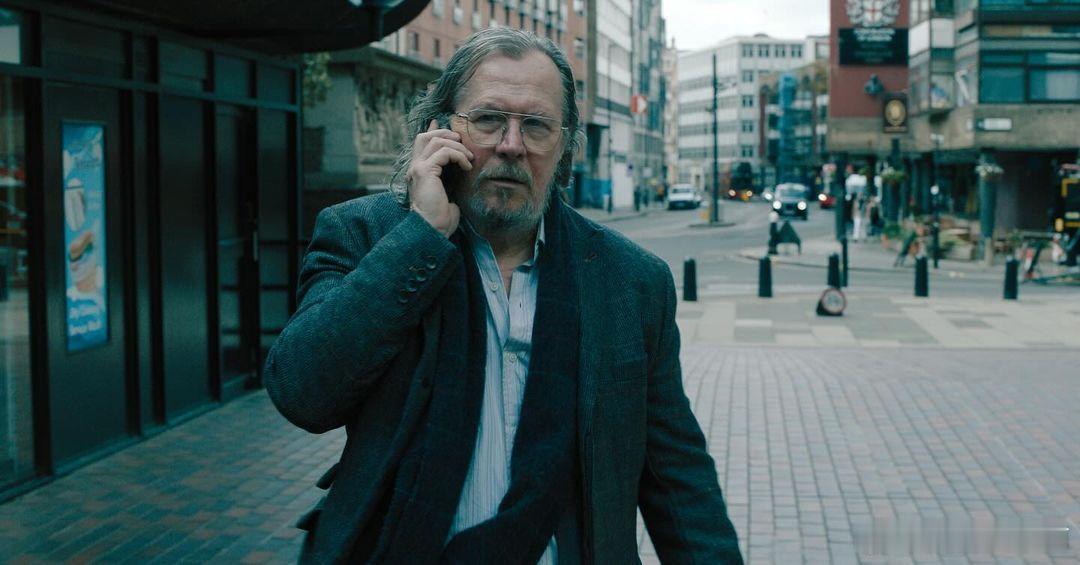 【《流人》第四季定档】苹果宣布《流人》第四季将于9月4日开播，并放出首批剧照。第