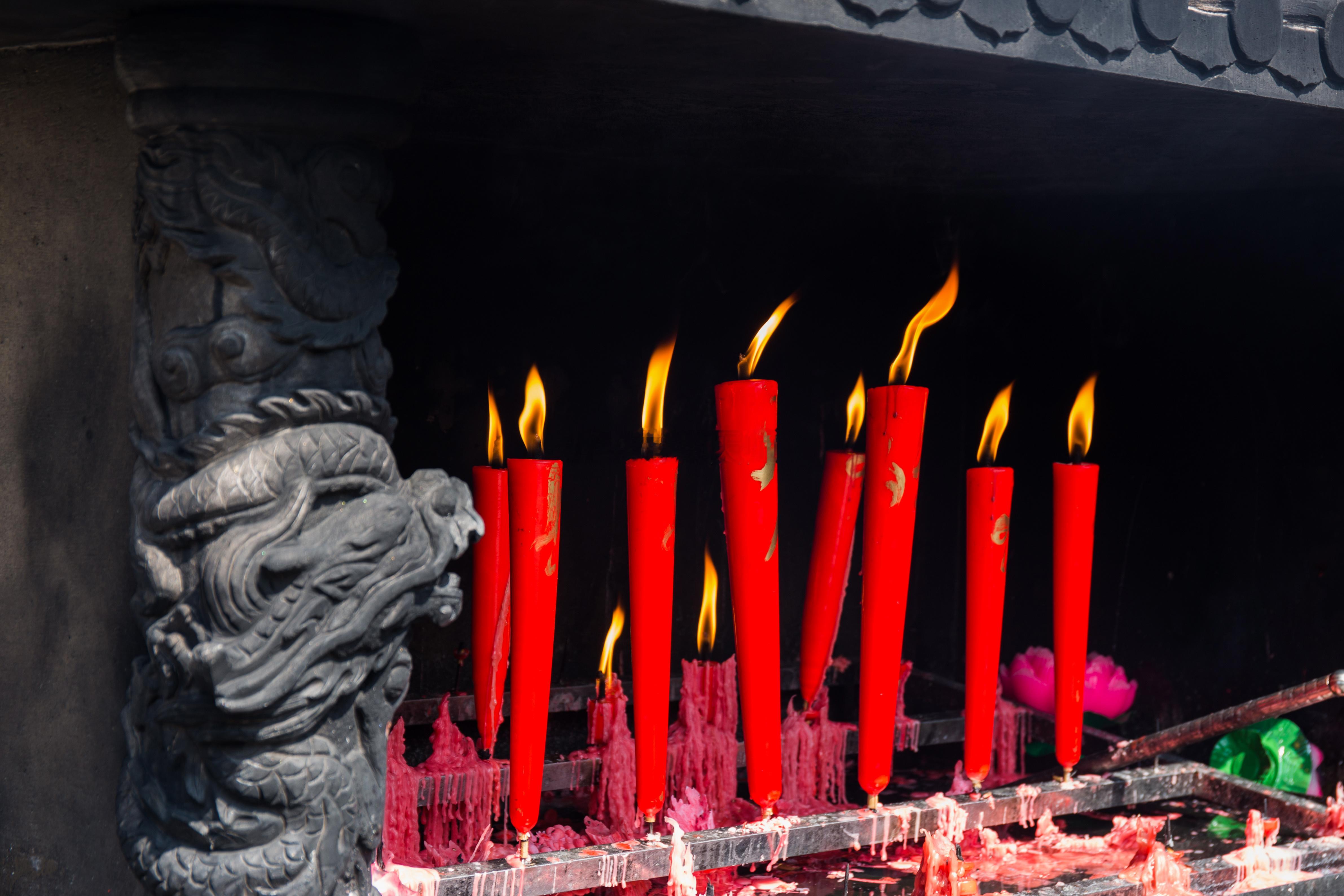 许个愿吧，神明保佑你富贵常伴，平安如意万事吉祥！ ​​​