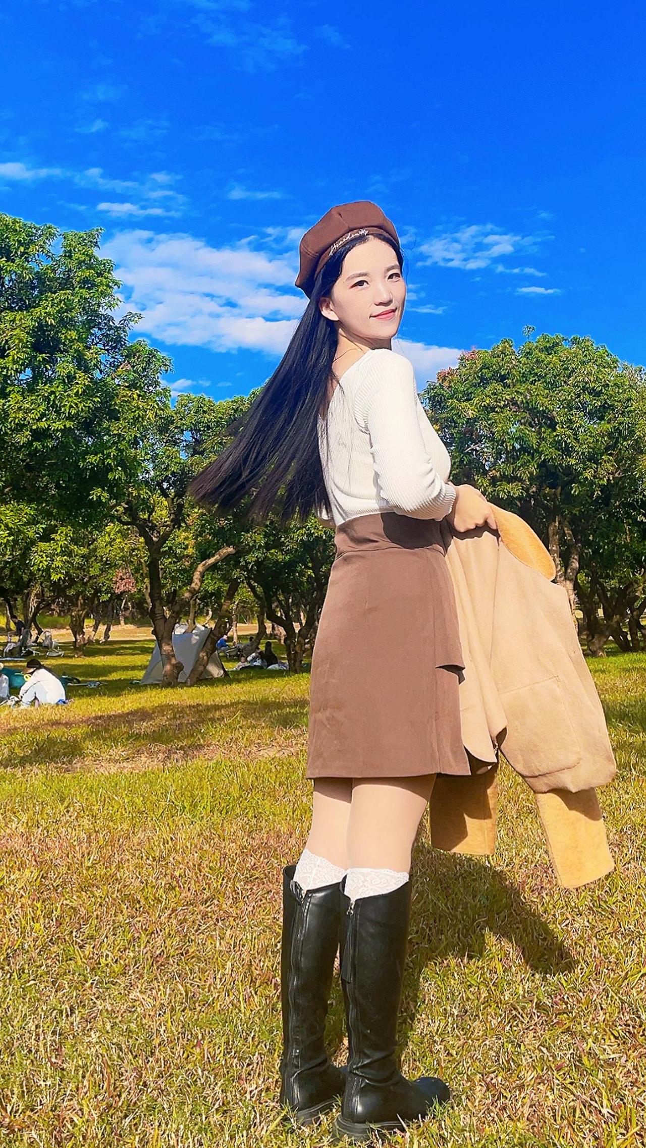 没人能定义你的上限，除了你自己；别把世界让给你讨厌的人。
美女 丝袜推荐 黑丝