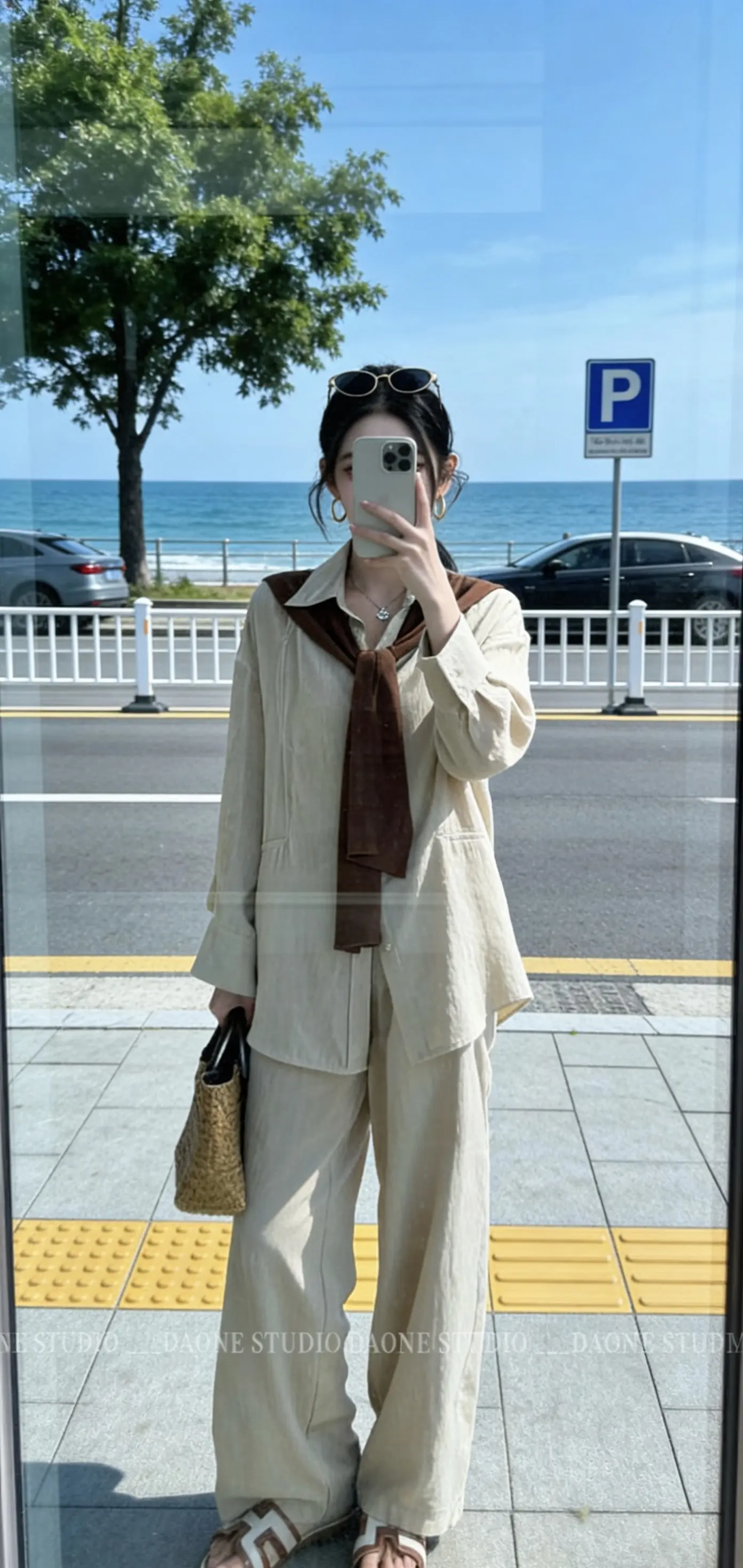 最放松的时候就是一个人静静的，什么都不用去想，没有人情世故。不用费力的...