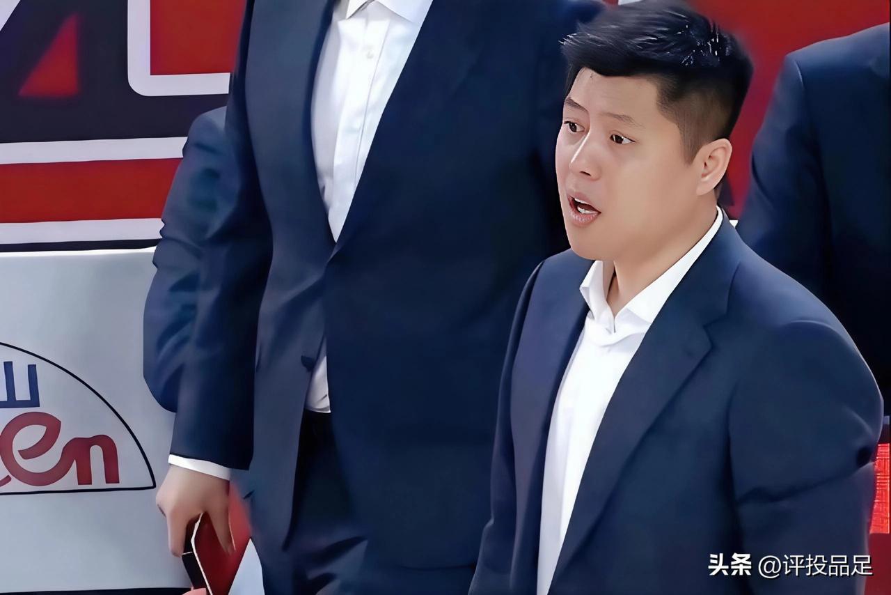 CBA很多球队的主教练都在赛前制定好作战方案，比如第一节5分开始更换外援+其搭档