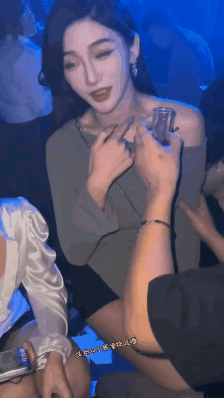 老实说，你这辈子去过酒吧吗？