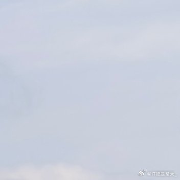 1800暮色浸染天际，晚霞铺满江河畔，蝉鸣响彻盛夏，星光点缀夜阑珊，时光缓缓流淌