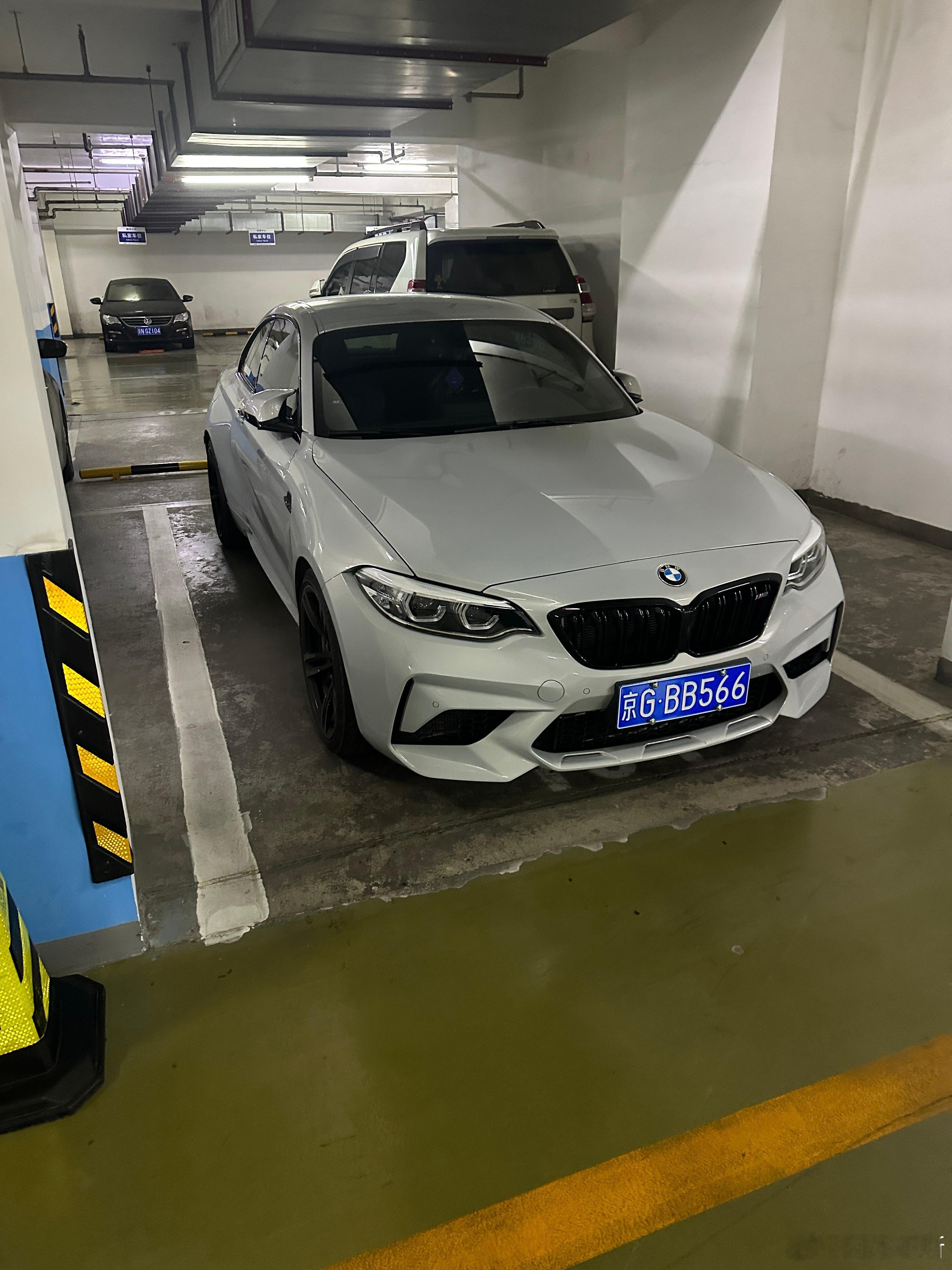 暴雨红色预警意味着什么意味着我必须把M2放会地库了换普拉多来开了不过我必须承认在