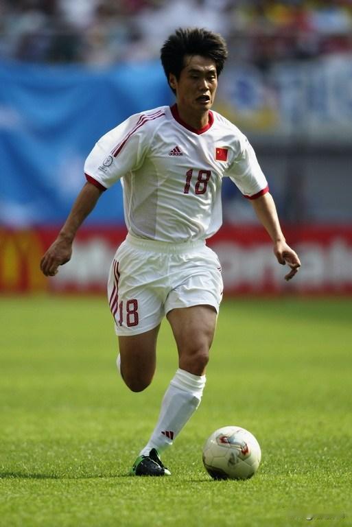 提到鲁能泰山，这五位传奇必须榜上有名！
宿茂臻：山东足球旗帜，甲A金靴+足球先生