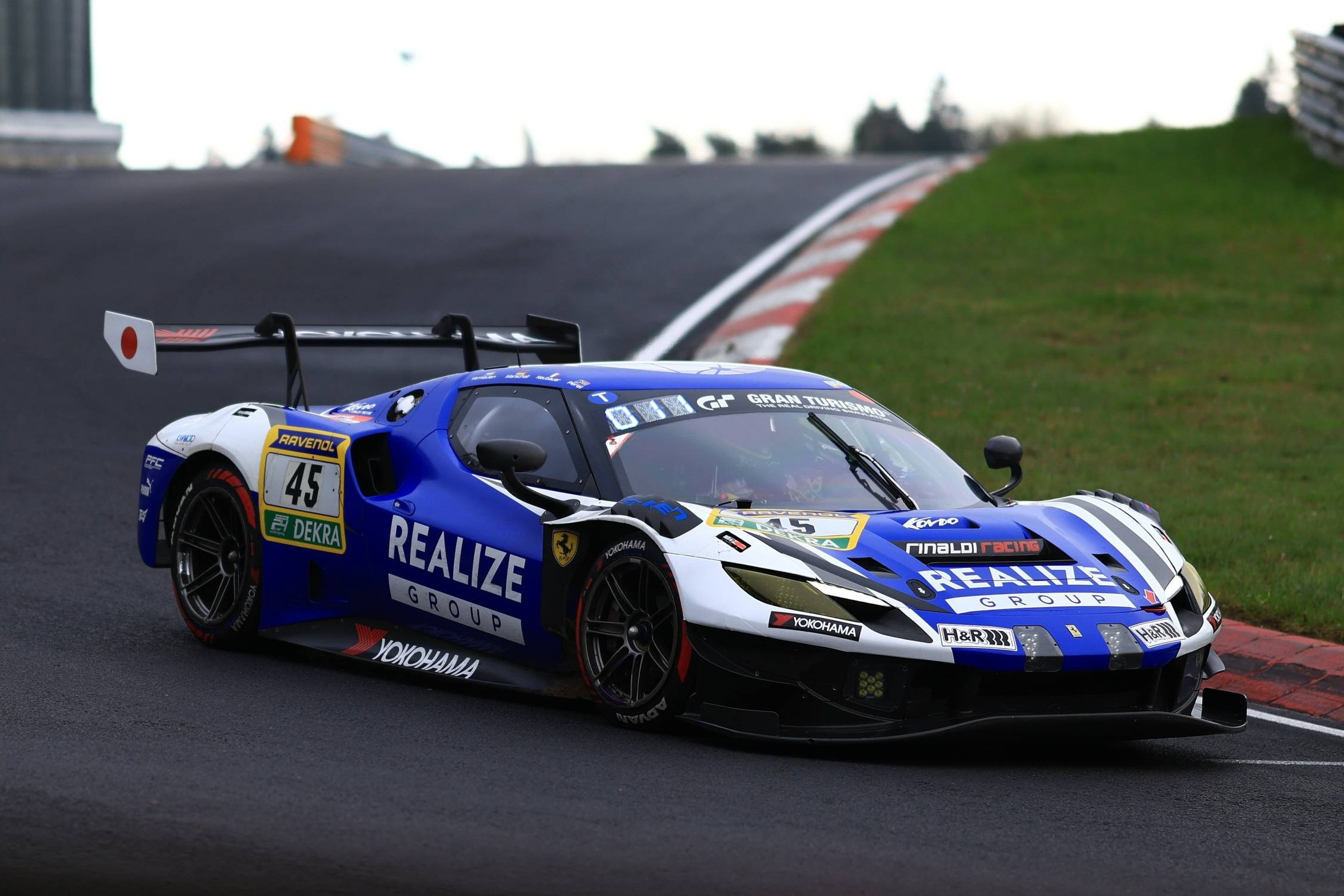 蒂埃里·韦尔默伦驾驶45号法拉利 296 GT3赛车取得N24资格赛第二回合正赛