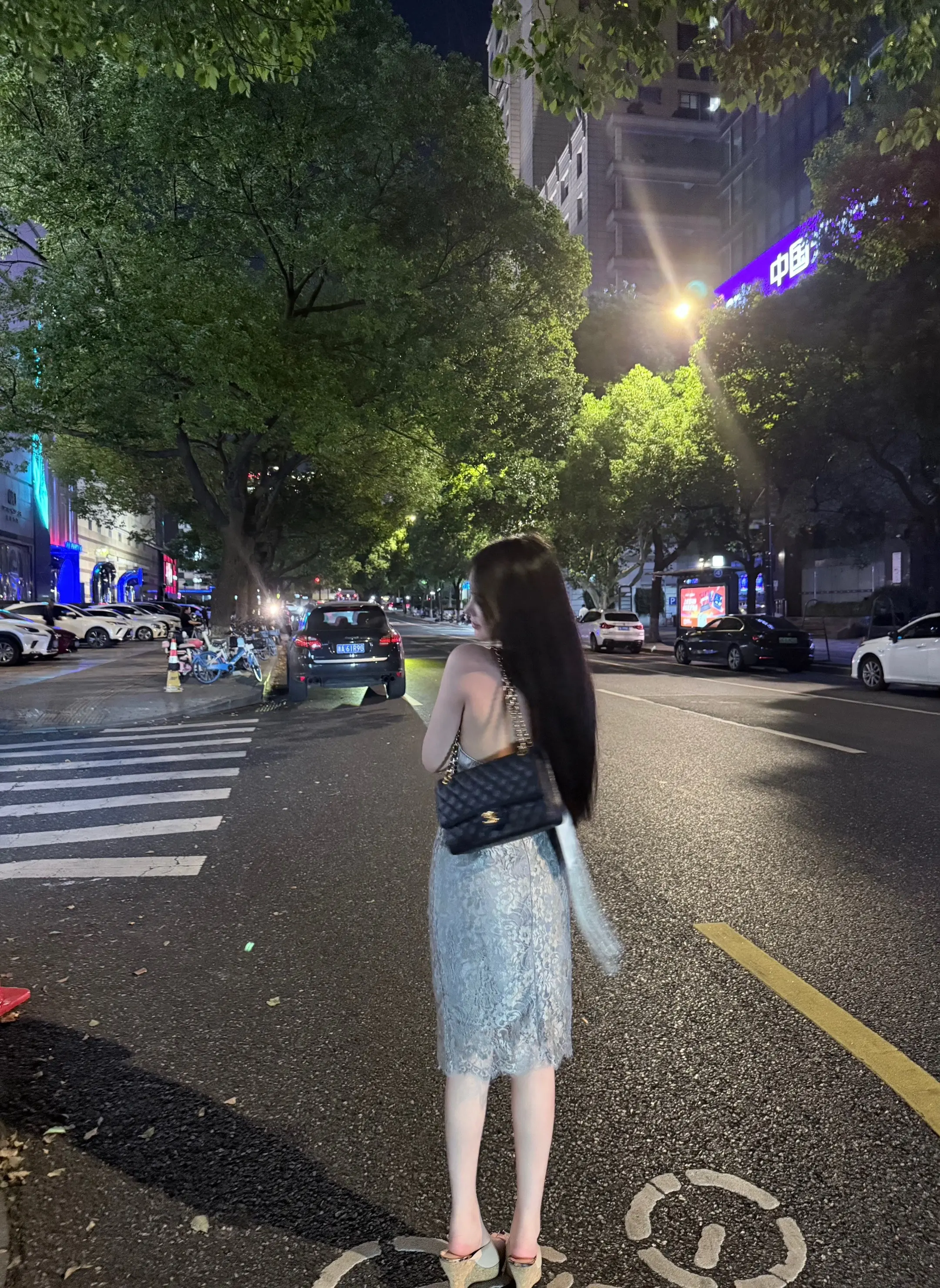 你太专注于未来 却没发现你现在已经很厉害了 已经是你多年前祈求的模样了