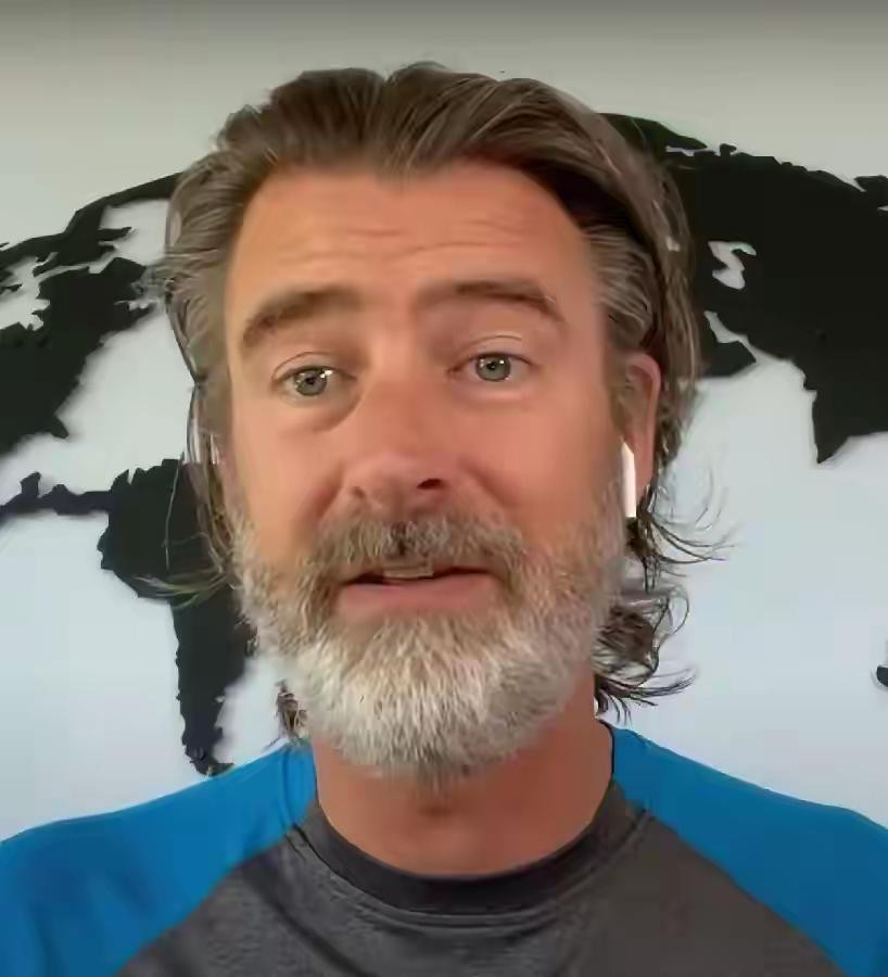 其心可诛！
美国有个所谓的地缘政治家彼得·泽汉狂言：封锁马六甲切断中国的石油供应