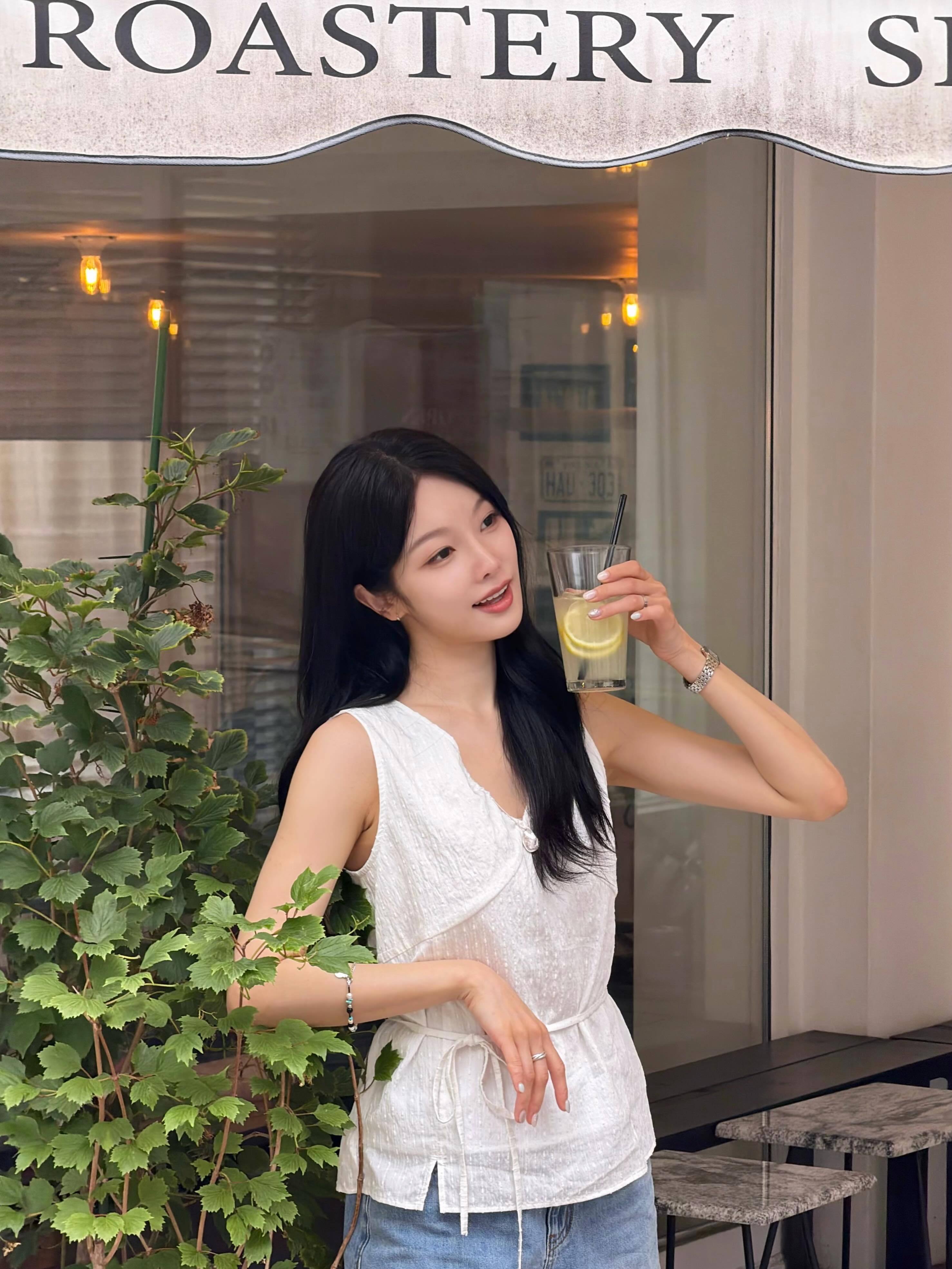 换乘恋爱4 智贤ins更新：最喜欢的季节 夏天🍋 