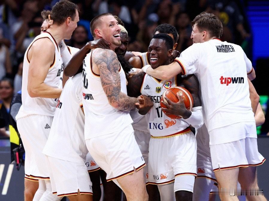 他们在NBA是边角料，在国家队是希望，这6名球员谁的反差最大？

一、施罗德：N
