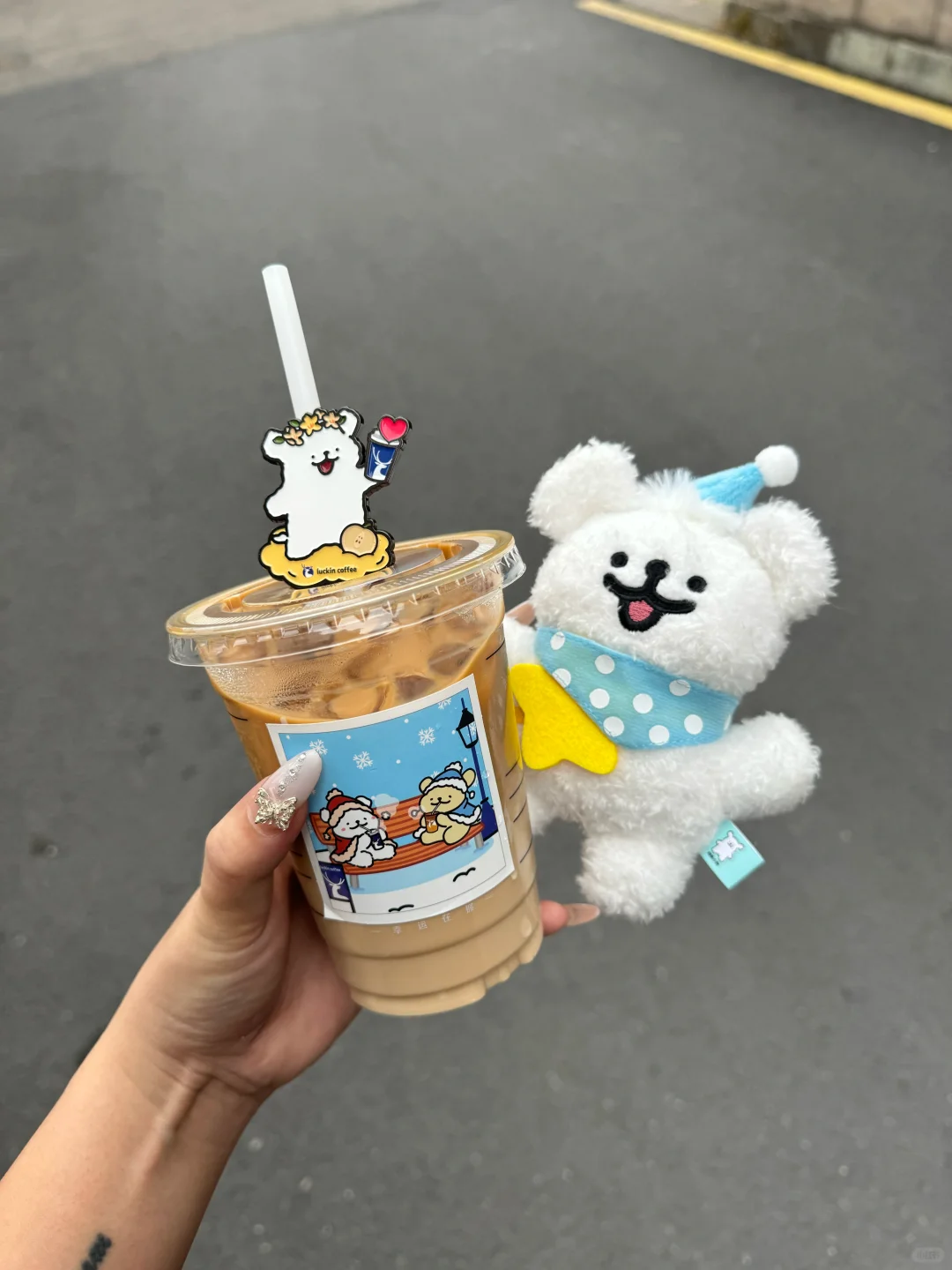 线条小瑞喝上了～