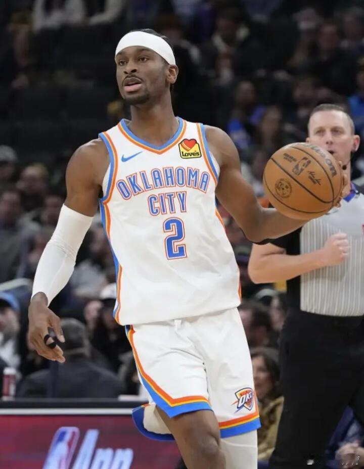 亚历山大19投16中今日战神模式启动！SGA仅用33分钟便以19投16中、三分全